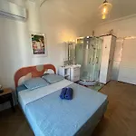 ホームステイ Les De Cedric Iconic Tram Gare Pour Personnes Calmes ニース